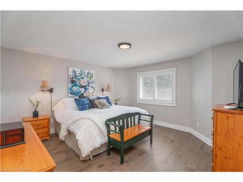 2265 Brays Lane, Oakville, ON - Indoor Photo Showing Bedroom