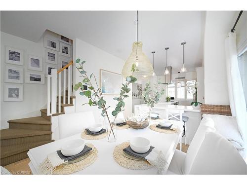 42-337 Beach Boulevard, Hamilton, ON - Indoor Photo Showing Dining Room