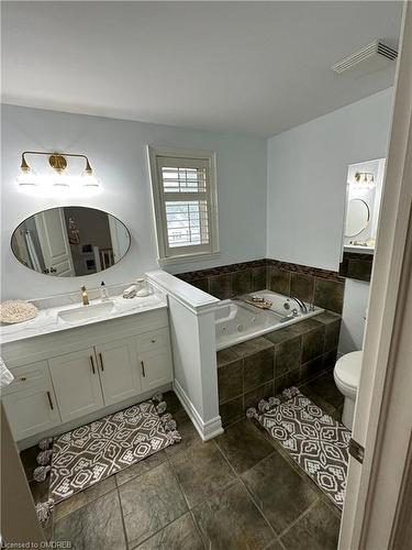 42-337 Beach Boulevard, Hamilton, ON - Indoor Photo Showing Bathroom