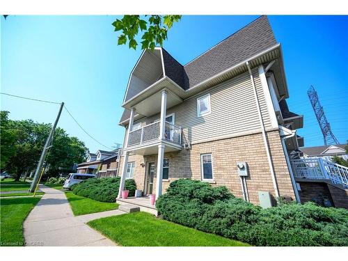 42-337 Beach Boulevard, Hamilton, ON - Outdoor With Balcony With Facade