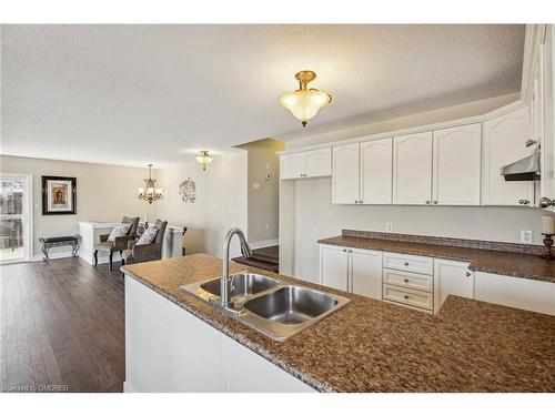 423 Irwin Street, Midland, ON - Indoor Photo Showing Kitchen With Double Sink