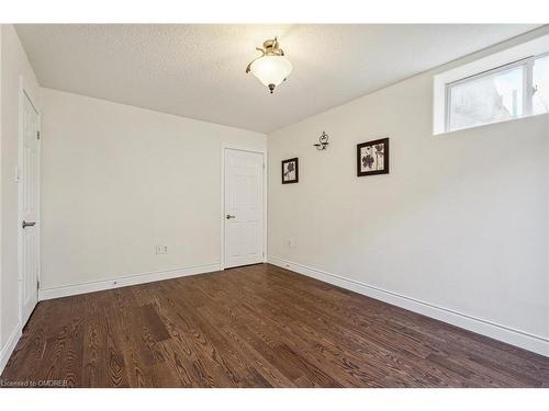 423 Irwin Street, Midland, ON - Indoor Photo Showing Other Room