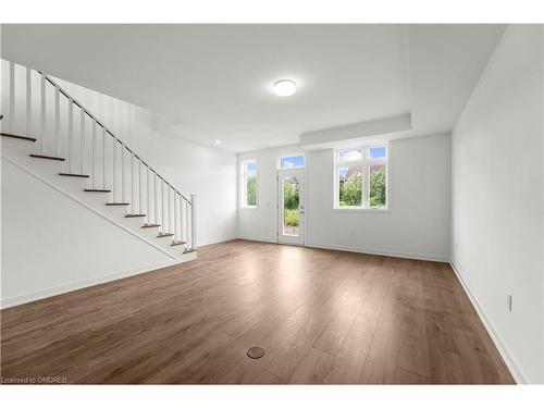 3047 Trailside Drive, Oakville, ON - Indoor Photo Showing Other Room