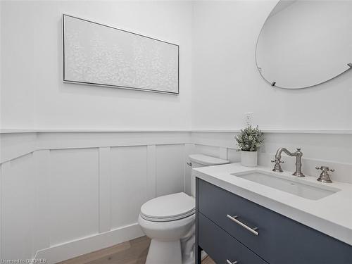 974 North Shore Boulevard W, Burlington, ON - Indoor Photo Showing Bathroom