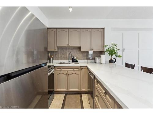 2122-115 George Appleton Way, Toronto, ON - Indoor Photo Showing Kitchen