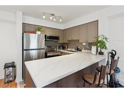 2122-115 George Appleton Way, Toronto, ON - Indoor Photo Showing Kitchen With Stainless Steel Kitchen With Double Sink