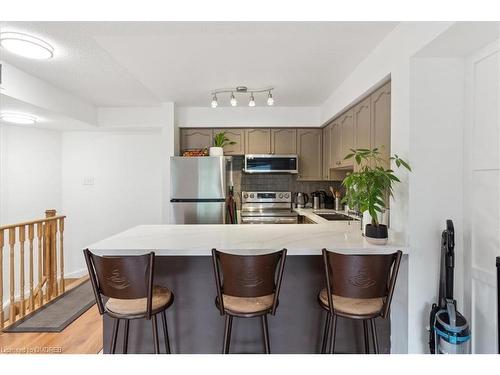 2122-115 George Appleton Way, Toronto, ON - Indoor Photo Showing Kitchen With Stainless Steel Kitchen