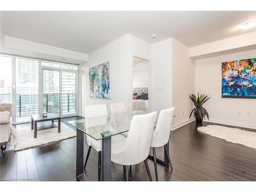 2116-330 Richmond Street W, Toronto, ON - Indoor Photo Showing Dining Room