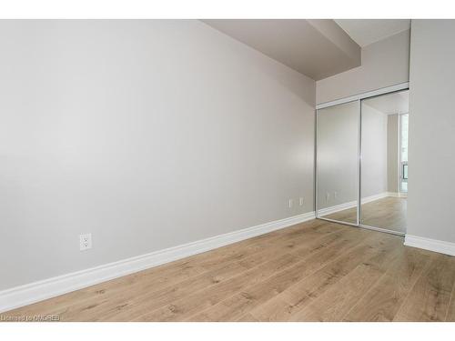 2903-16 Yonge Street, Toronto, ON - Indoor Photo Showing Other Room