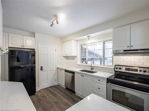 1063 Bedford Avenue, Burlington, ON - Indoor Photo Showing Kitchen With Stainless Steel Kitchen