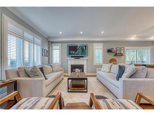 195 Vinton Road, Ancaster, ON - Indoor Photo Showing Living Room With Fireplace