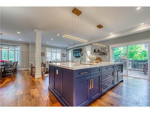 195 Vinton Road, Ancaster, ON - Indoor Photo Showing Kitchen With Upgraded Kitchen