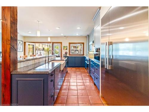 19 Jackson Avenue, Toronto, ON - Indoor Photo Showing Kitchen With Upgraded Kitchen