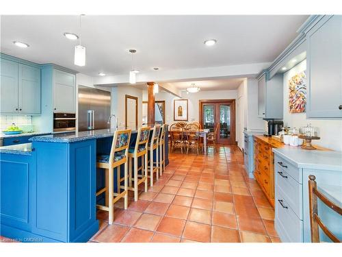 19 Jackson Avenue, Toronto, ON - Indoor Photo Showing Kitchen