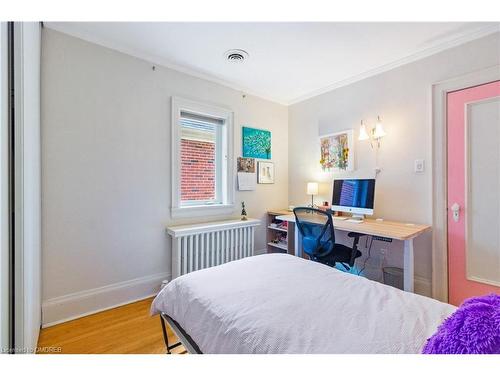 19 Jackson Avenue, Toronto, ON - Indoor Photo Showing Bedroom