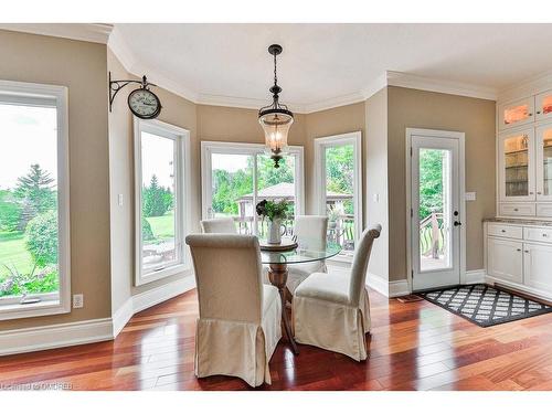 2115 Cunningham Court, Milton, ON - Indoor Photo Showing Dining Room