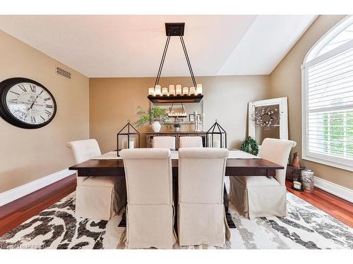 2115 Cunningham Court, Milton, ON - Indoor Photo Showing Dining Room