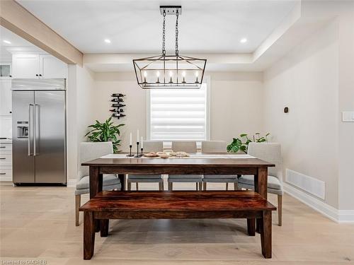 3390 Fox Run Circle, Oakville, ON - Indoor Photo Showing Dining Room