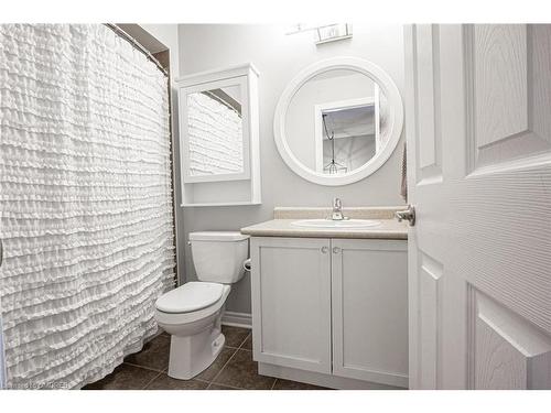 2438 Montagne Avenue, Oakville, ON - Indoor Photo Showing Bathroom