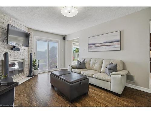 1008 Glenbrook Avenue, Oakville, ON - Indoor Photo Showing Living Room With Fireplace