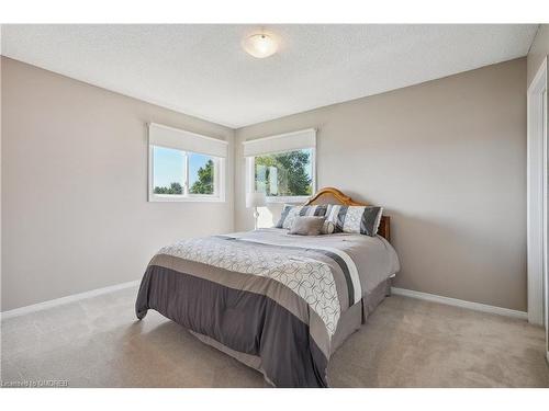 1008 Glenbrook Avenue, Oakville, ON - Indoor Photo Showing Bedroom