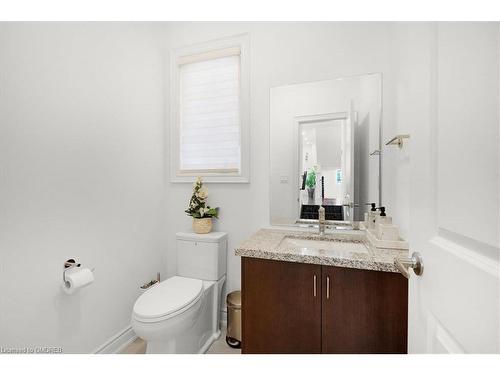 220 Great Falls Boulevard, Waterdown, ON - Indoor Photo Showing Bathroom