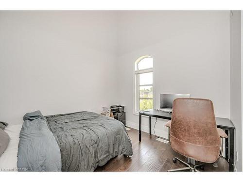 263 Hanover Street, Oakville, ON - Indoor Photo Showing Bedroom