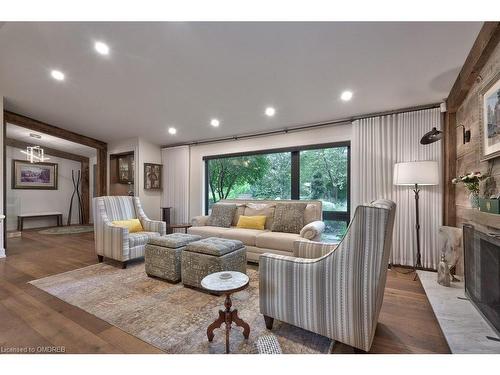 124 Lynn Court, Burlington, ON - Indoor Photo Showing Living Room With Fireplace