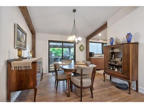 124 Lynn Court, Burlington, ON - Indoor Photo Showing Dining Room