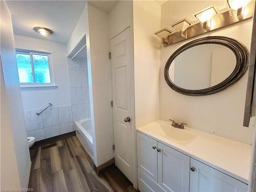 129 Lawrence Crescent, Bowmanville, ON - Indoor Photo Showing Bathroom