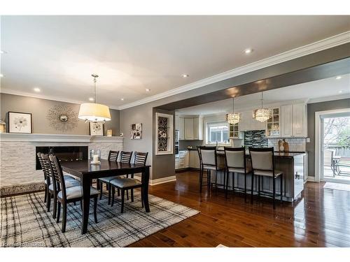 2069 Victoria Avenue, Burlington, ON - Indoor Photo Showing Dining Room