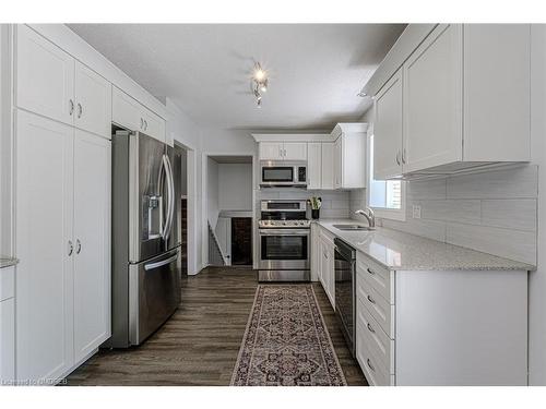 232 Pleasant Ridge Road, Brantford, ON - Indoor Photo Showing Kitchen