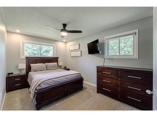 232 Pleasant Ridge Road, Brantford, ON - Indoor Photo Showing Bedroom