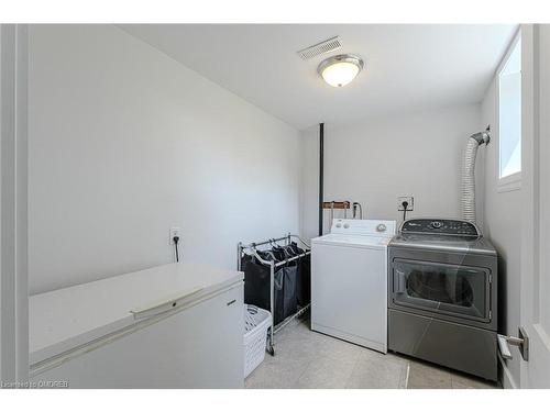 232 Pleasant Ridge Road, Brantford, ON - Indoor Photo Showing Laundry Room