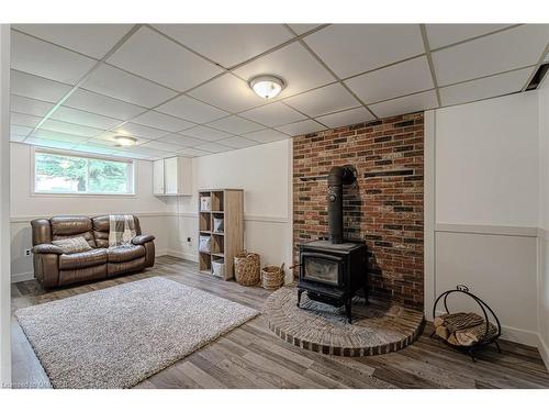 232 Pleasant Ridge Road, Brantford, ON - Indoor With Fireplace