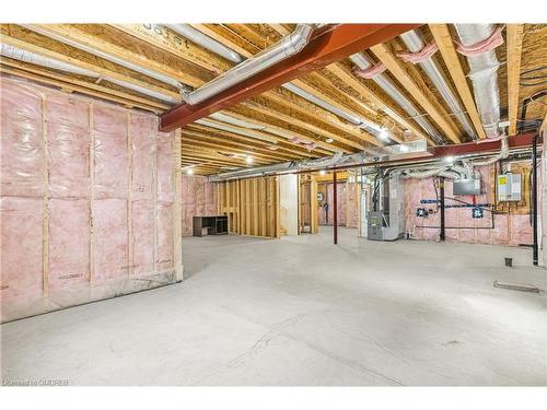 8921 Emily Boulevard, Niagara Falls, ON - Indoor Photo Showing Basement