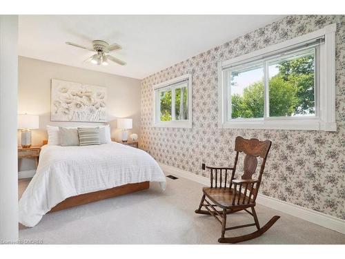 7689 5 Side Road, Halton Hills, ON - Indoor Photo Showing Bedroom