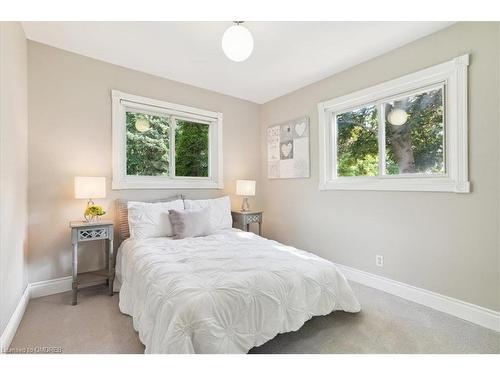 7689 5 Side Road, Halton Hills, ON - Indoor Photo Showing Bedroom