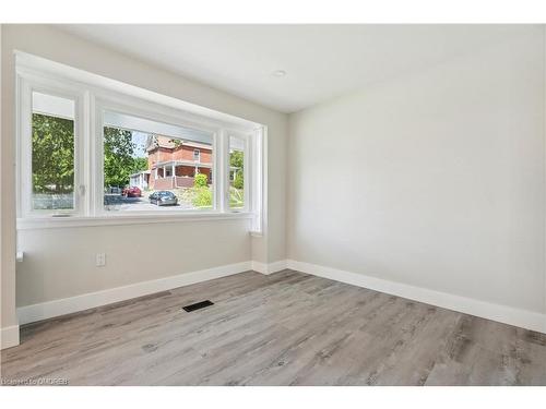 309 Manly Street, Midland, ON - Indoor Photo Showing Other Room