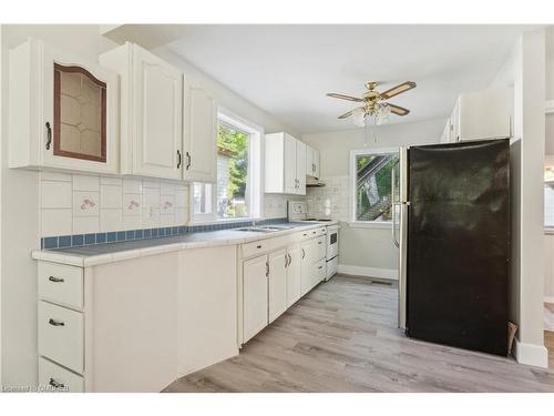 309 Manly Street, Midland, ON - Indoor Photo Showing Kitchen