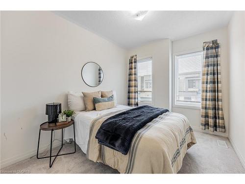 5-10 Depew Lane, Bowmanville, ON - Indoor Photo Showing Bedroom