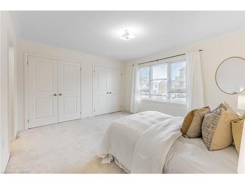 5-10 Depew Lane, Bowmanville, ON - Indoor Photo Showing Bedroom