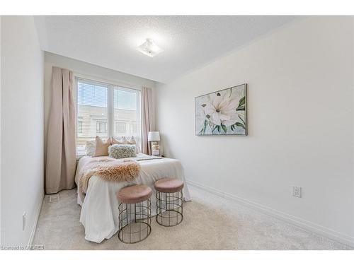 5-10 Depew Lane, Bowmanville, ON - Indoor Photo Showing Bedroom