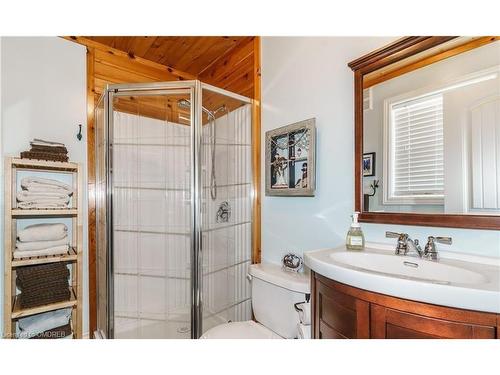 684A South Shore Road, South River, ON - Indoor Photo Showing Bathroom