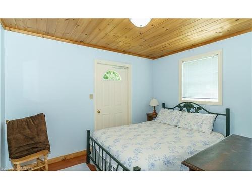 684A South Shore Road, South River, ON - Indoor Photo Showing Bedroom