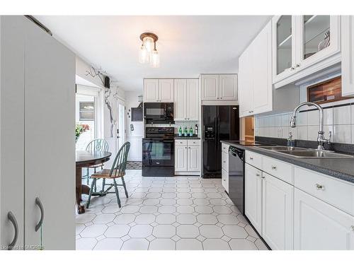 237 Tuck Drive, Burlington, ON - Indoor Photo Showing Kitchen With Double Sink