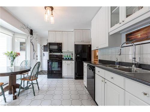 237 Tuck Drive, Burlington, ON - Indoor Photo Showing Kitchen With Double Sink