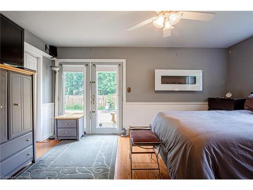 237 Tuck Drive, Burlington, ON - Indoor Photo Showing Bedroom