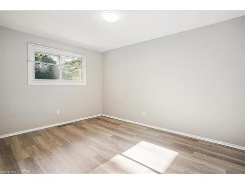 14 Fisher Crescent, Hamilton, ON - Indoor Photo Showing Other Room