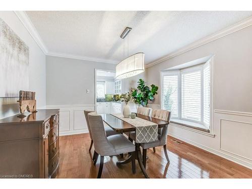 322 Leacock Avenue, Oakville, ON - Indoor Photo Showing Dining Room